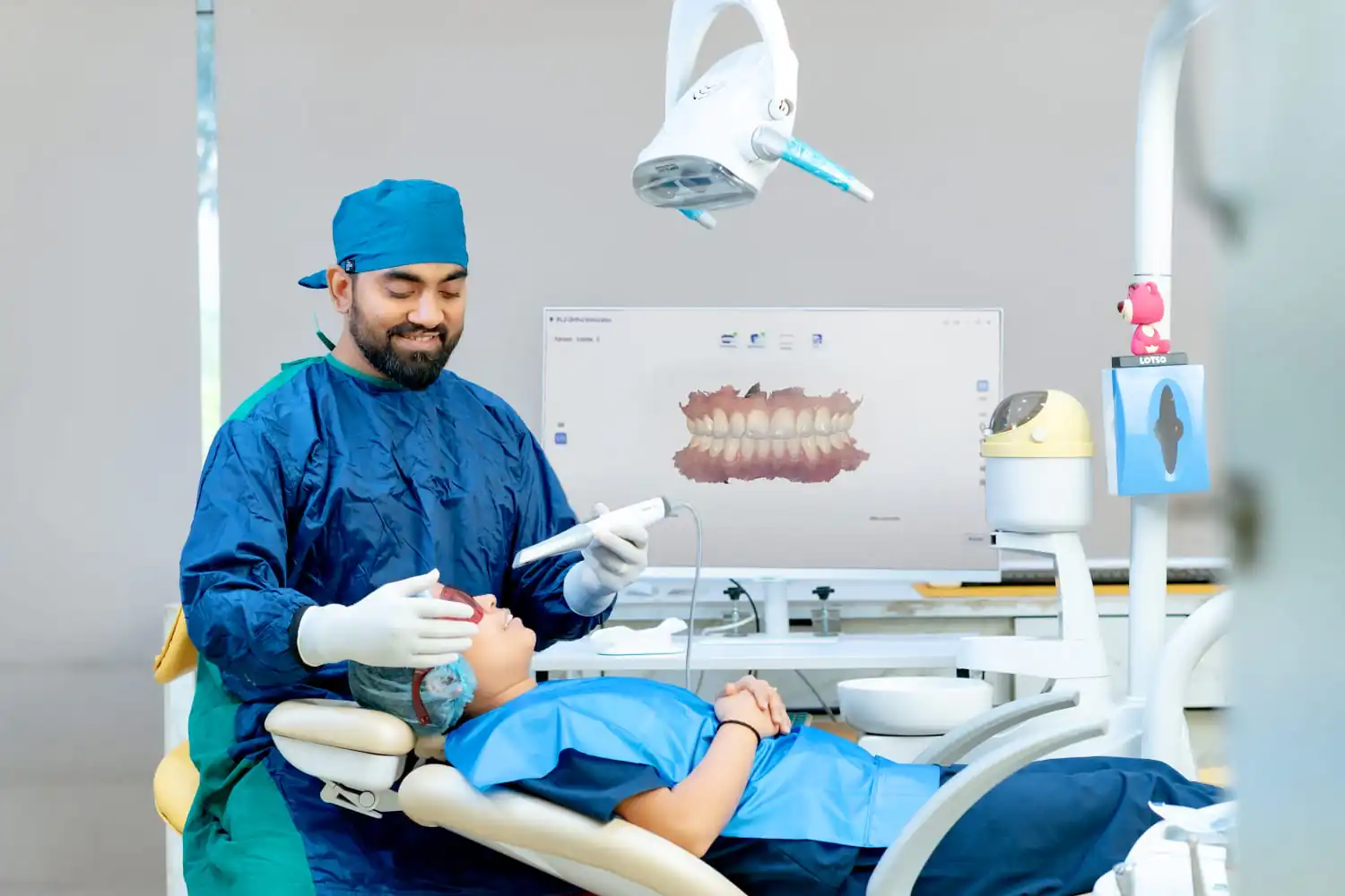 Dr. Jigar Parmar BDS MDS — Head Implantologist